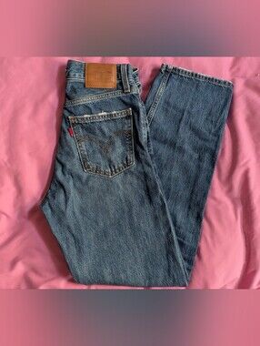Premium Blue Levi's Dad Jean, Size 24